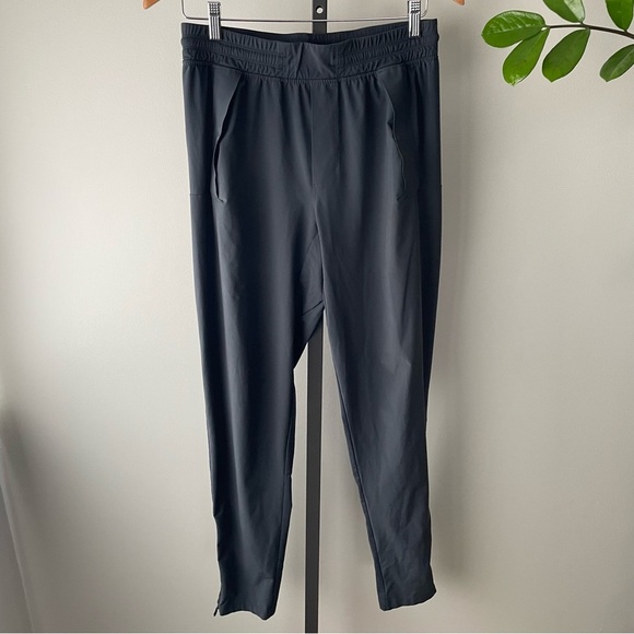 Lululemon Chill Motion Pant Melanite Ankle Zipper Snap Pocket Size Medium - Picture 6 of 11